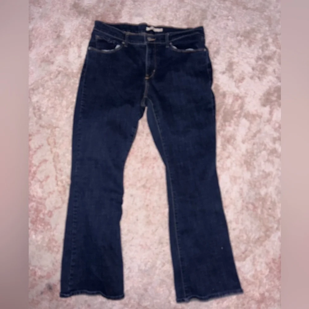 Levi's Women's Blue Jeans - Picture 2 of 2